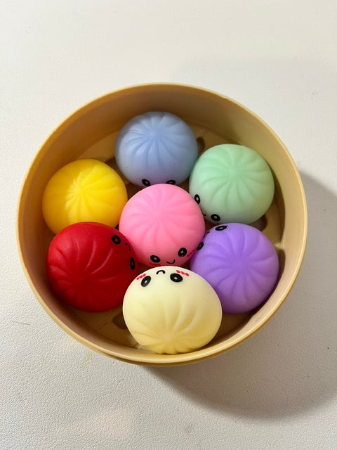 Mochi-Style 7pcs Rainbow Scented Mini Squishy Dumplings in Steamer